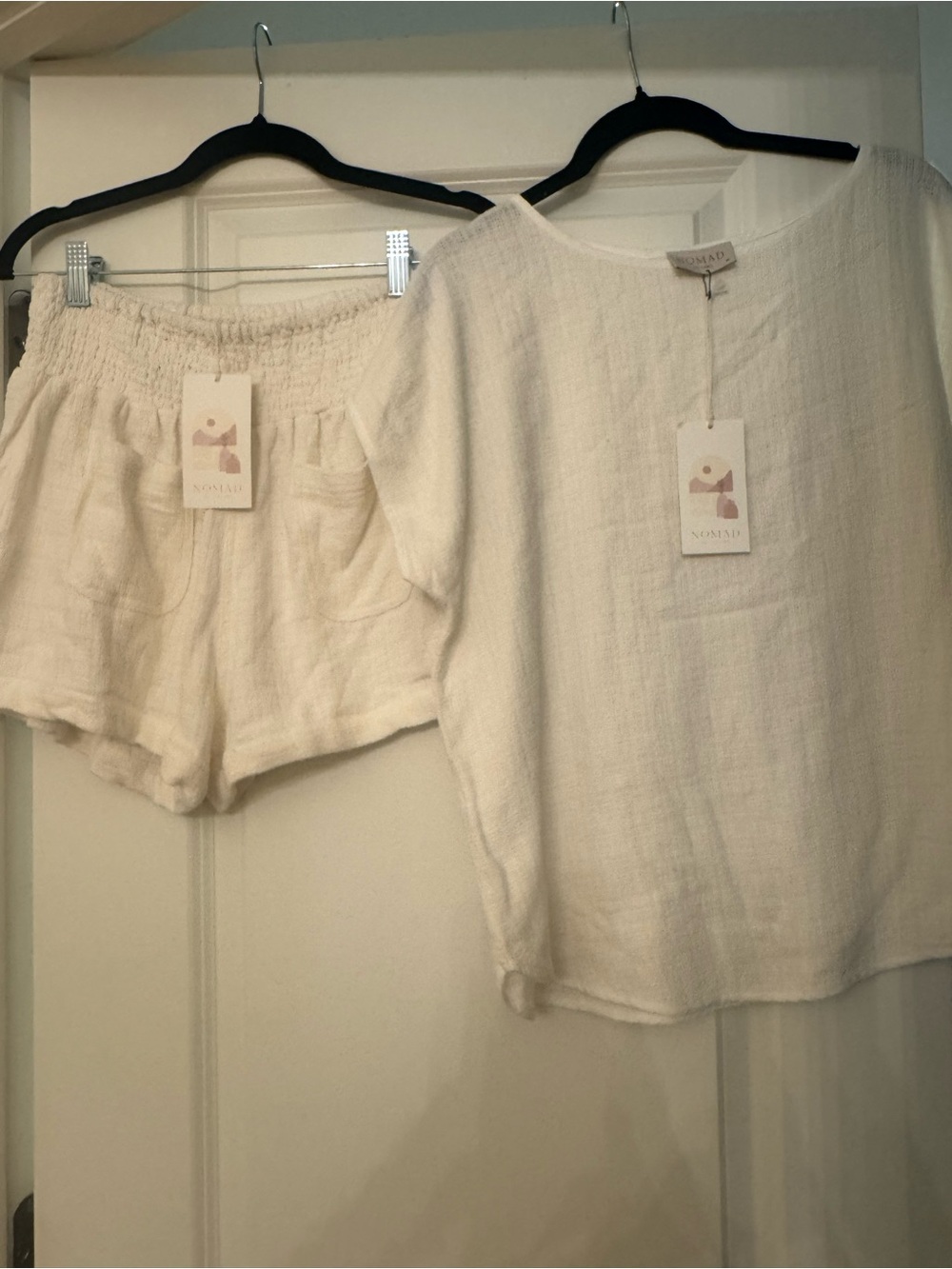 Nomad Cream High-Waist Elastic-Waist Shorts and Top NWT